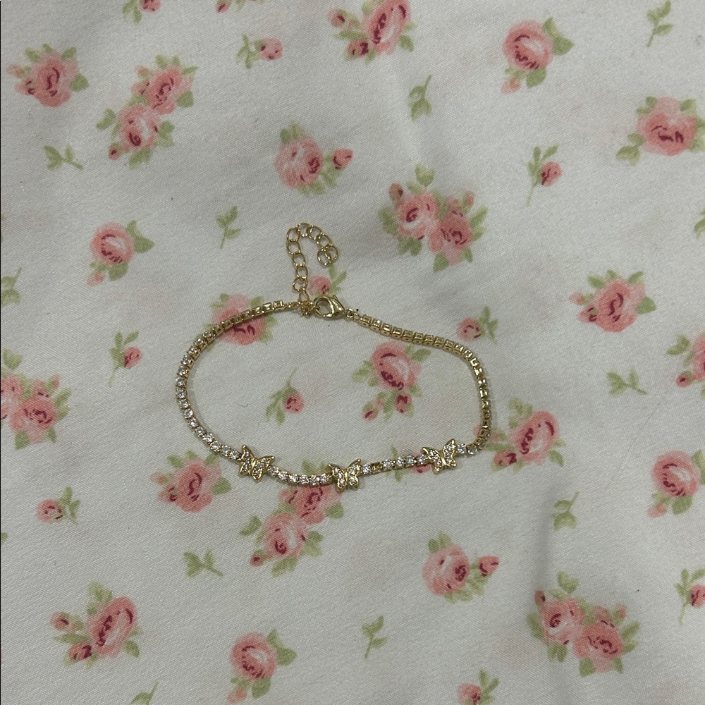 Elegant Gold and Silver Bracelet